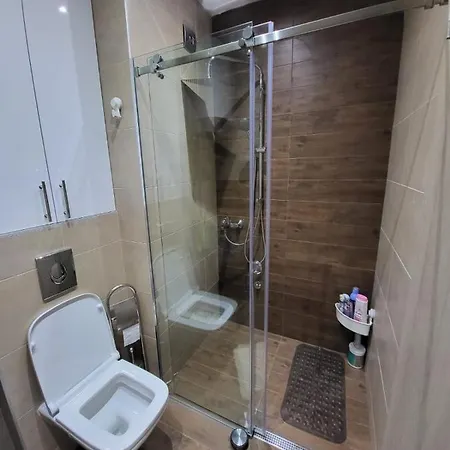 Suri 5 Apartment *
